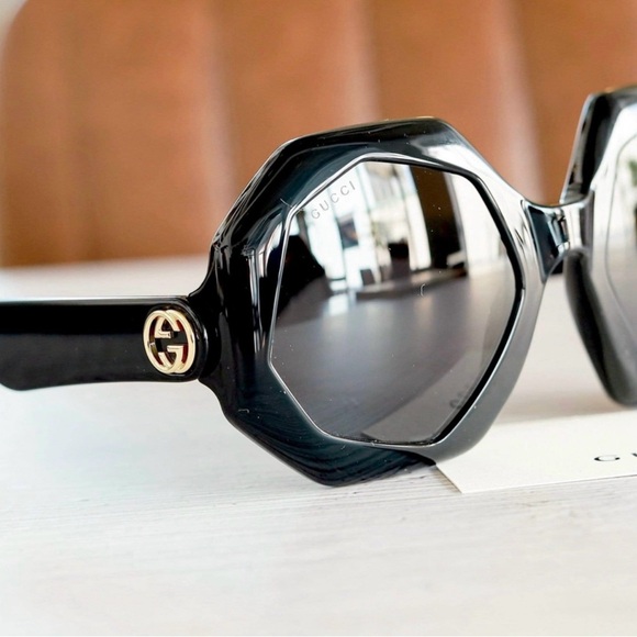 GUCCI Black Round sunglasses - Picture 6 of 10